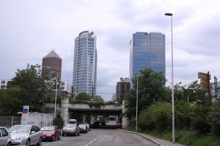 Ouest de la rue de Bonnel et de la rue de la Villette.