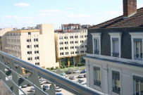 Rue Jaboulay, vue prise depuis le sommet de l'hôpital Saint-Joseph-Saint-Luc.