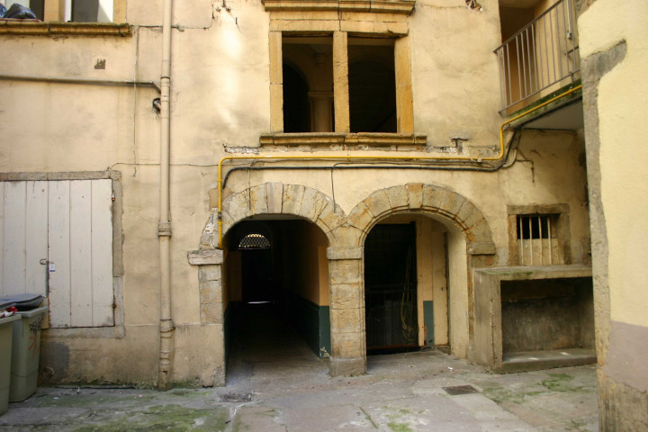 17 rue René-Leynaud.