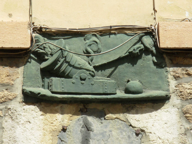 Enseigne La Bombarde.