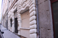 27 rue Imbert-Colomès, façade décorée.