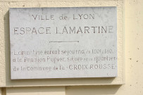 106 rue Philippe-de-la-Salle, plaque de l'Espace Lamartine.