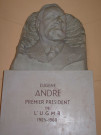 Buste en mémoire d'Eugène André.