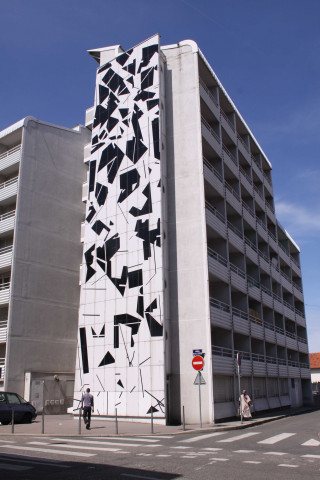 115 rue Général-Frère, résidence Croix du Sud, oeuvre de Georges Adilon (1928-2009).