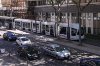 Cité d'Etat administrative, tramway.