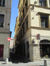 Angle de la rue de la Fromagerie et de la rue Pléney.