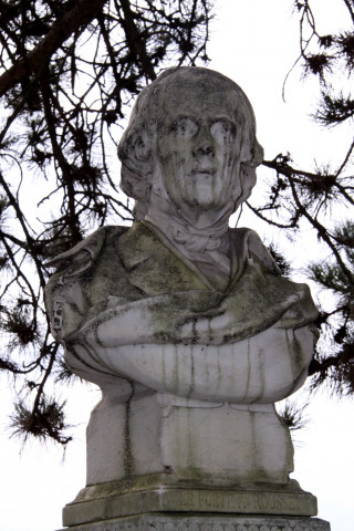Cimetière ancien, tombe Alexis-Rousset.