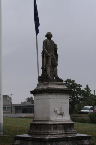 Ecole vétérinaire, statue de Claude Bourgelat.