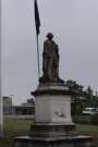 Ecole vétérinaire, statue de Claude Bourgelat.