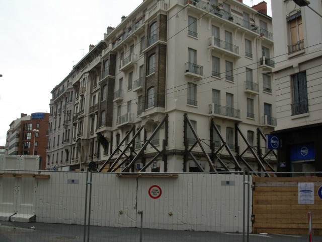 117-119 cours Lafayette, chantier suite à l'explosion de gaz du 28 février 2008.