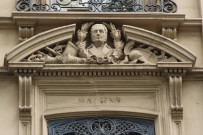 7 place d'Helvétie et rue Malesherbes, détail sur la façade, Massena.
