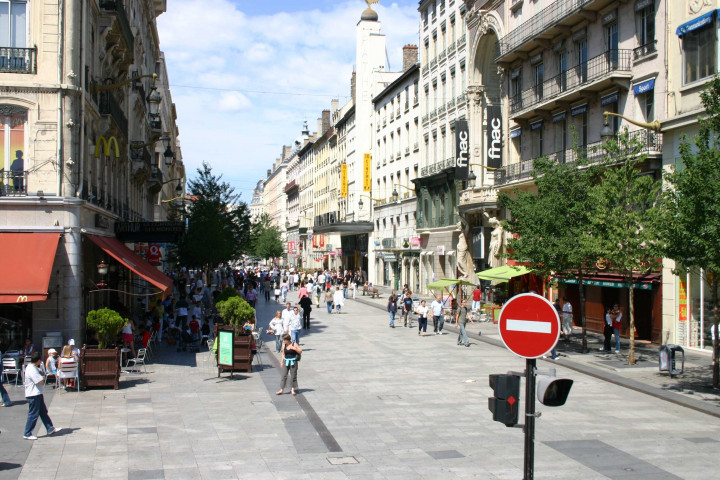 Angle de la rue de la Barre et de la rue de la République.