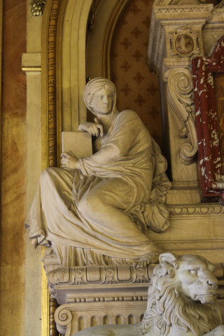 Hôtel-de-Ville, cheminée du grand salon et détail.