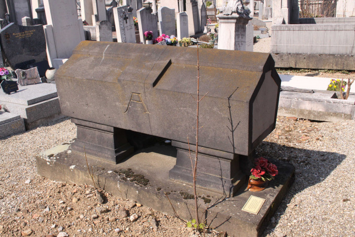 Tombe d'Antoinette Canard Delysse.