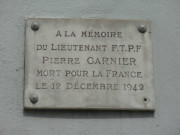 3 rue des Serpollières, plaque en mémoire du lieutenant Pierre Garnier.