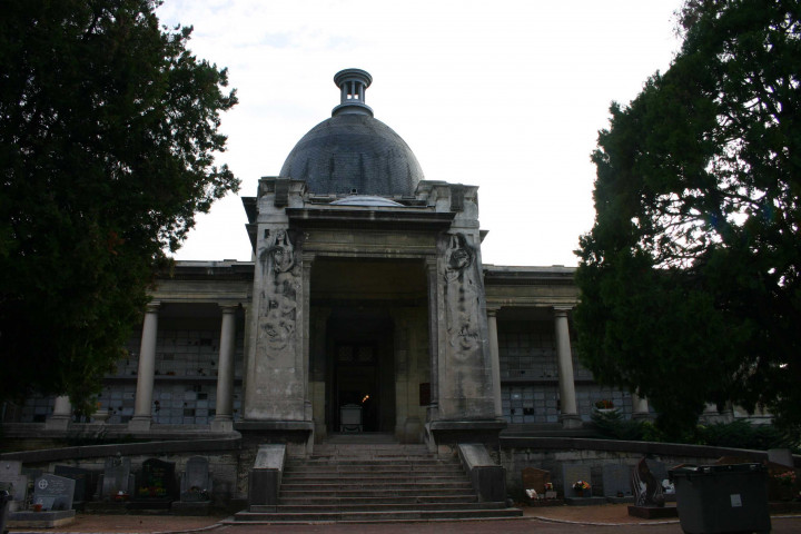Cimetière de la Guillotière, extérieur du crématorium.
