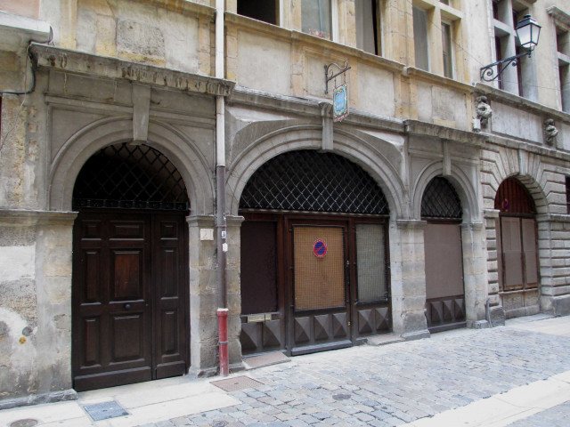 21 rue Juiverie, ensemble d'arcs et de portes.