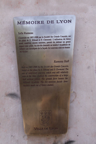 Salle Rameau, plaque touristique.