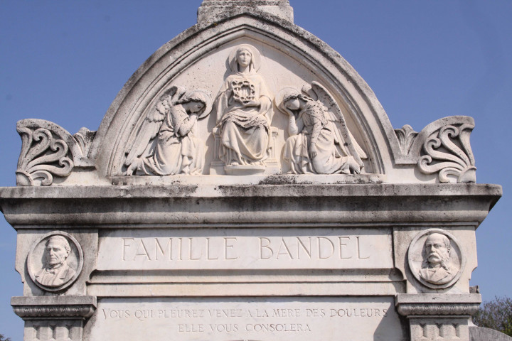 Tombe de la famille Bandel.