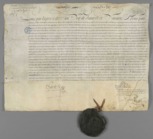Règlement dressé à l'Hôtel de Ville de Lyon, le 28 novembre 1675, pour la gestion des finances et la conduite des affaires municipales, confirmation et approbation : lettre patente du roi Louis XIV.