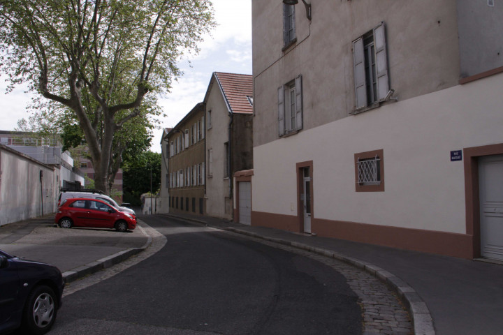 Rue Maisiat.