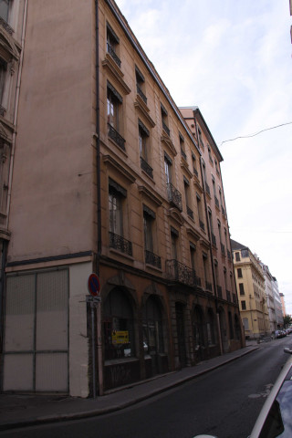 19 rue du Plat.