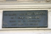 40 cours de la Liberté, plaque en mémoire de Henri Chevalier.