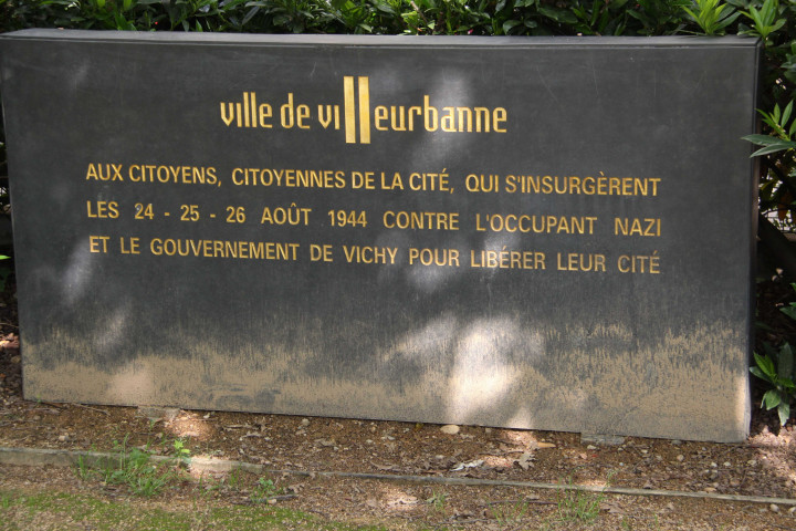 Parc du Centre, plaque, cheminée Boissier.
