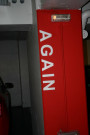 Parking niveau 2, "Again/avec/encore" de Peter Downsbrough.