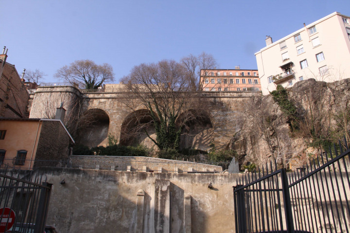 Clos Saint-Benoît.