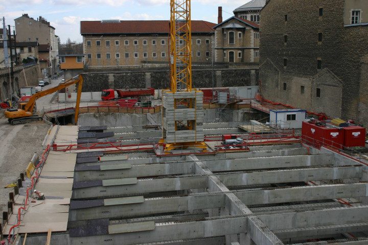 Chantier de la place des Archives, vue prise depuis la gare de Perrache.