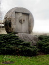 Ecole de santé militaire, sculpture anonyme.