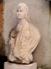 207 avenue Berthelot, buste de Marianne.