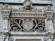 4 place des Jacobins, bas-reliefs, immeuble de l'architecte Pierre Bossan.