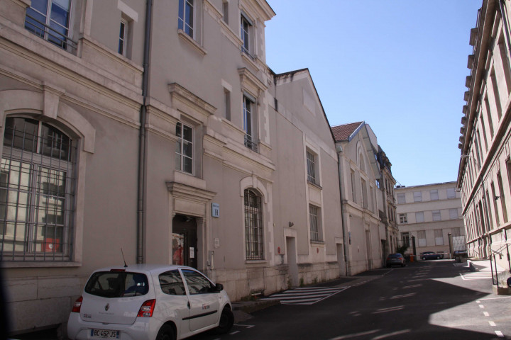 104 rue de Marseille, la Maison pour l'emploi.