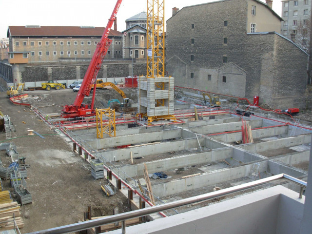 Chantier de la place des Archives, vue prise depuis la gare de Perrache.