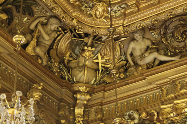 Hôtel-de-Ville, grand salon détail du plafond.