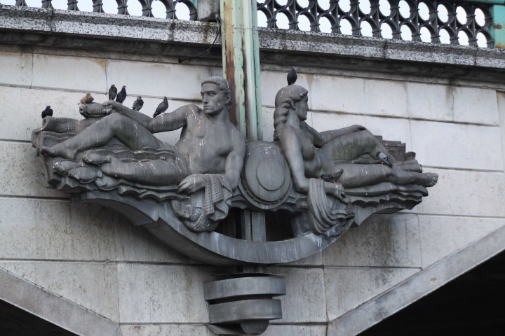 Sculpture en Amont.
