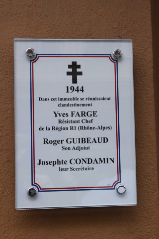 137 rue Bugeaud, plaque mémoriale de la Résistance.