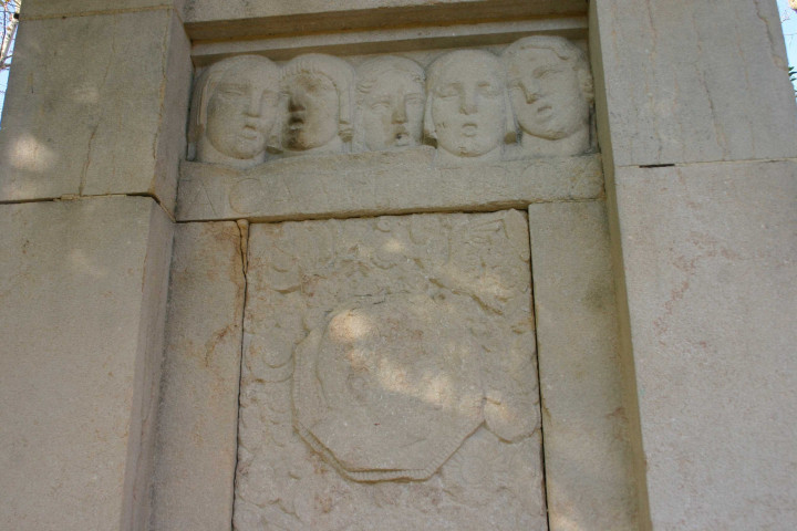Jardin des Chartreux, monument Camille Roy de CM Renard.