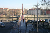 Quai Romain-Rolland, passerelle du Palais-de-Justice.