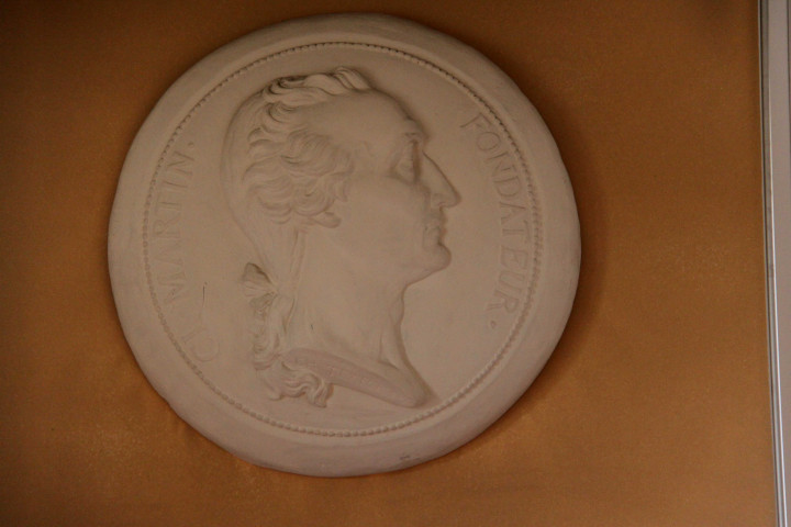 Lycée de la Martinière, médaillon et peinture du Major Martin.