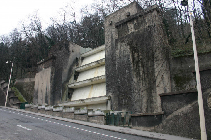 Fontaine monumentale de P. Guillot