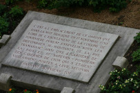 Plaque en mémoire de l'éboulement de la colline Fourvière du 13 novembre 1930.