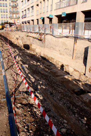 Quai Saint-Antoine, chantier de fouilles, parking LPA.