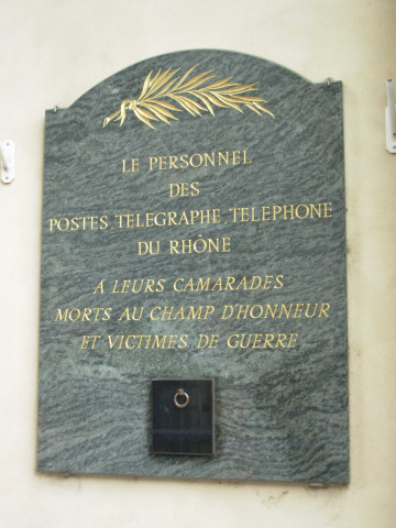 18 quai Gailleton, Grande Poste, plaque en mémoire du personnel mort pendant la guerre.