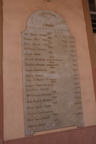 Plaque des bienfaiteurs.