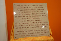 Vue de l'intérieur, plaque inaugurale.