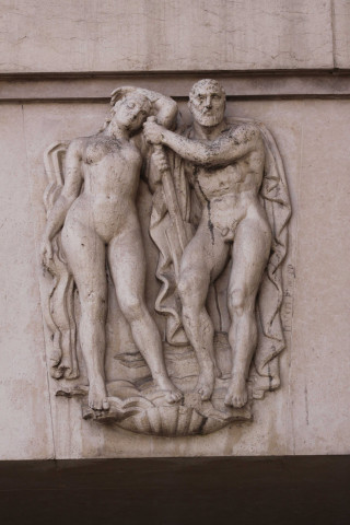 Bas-relief de M. Pinard.