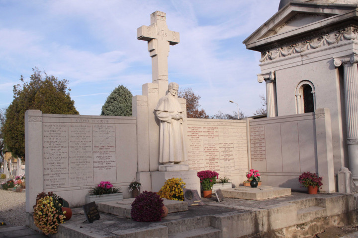 Tombe des Sœurs de Don Bosco.